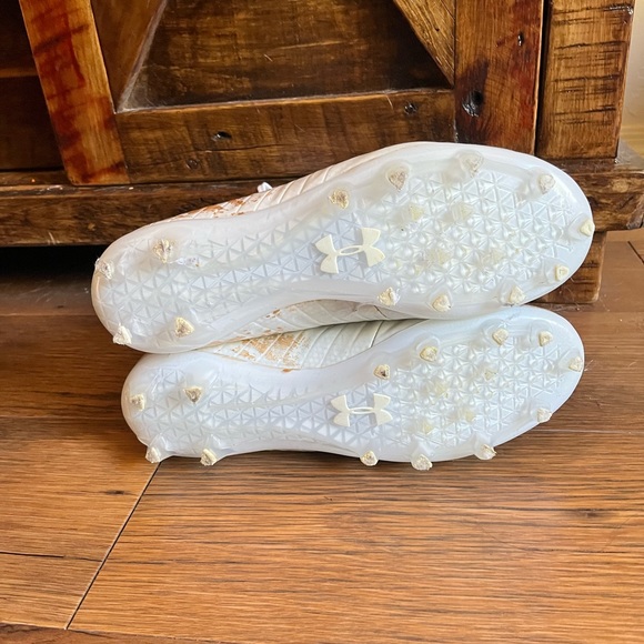Under Armour football cleats - Picture 4 of 5